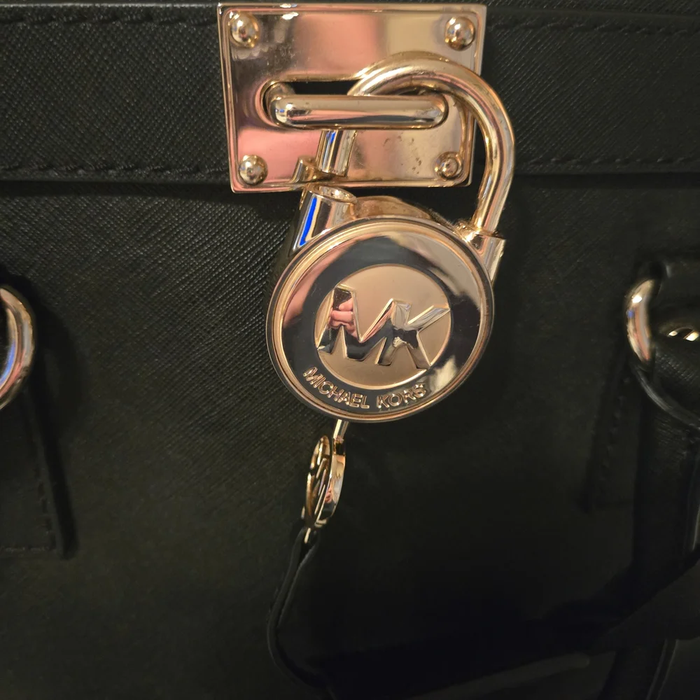 Michael Kors Hamilton Satchel - Picture 2 of 14